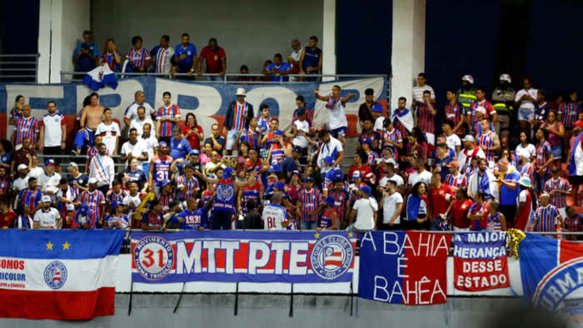 Torcida do Bahia no Rei Pelé