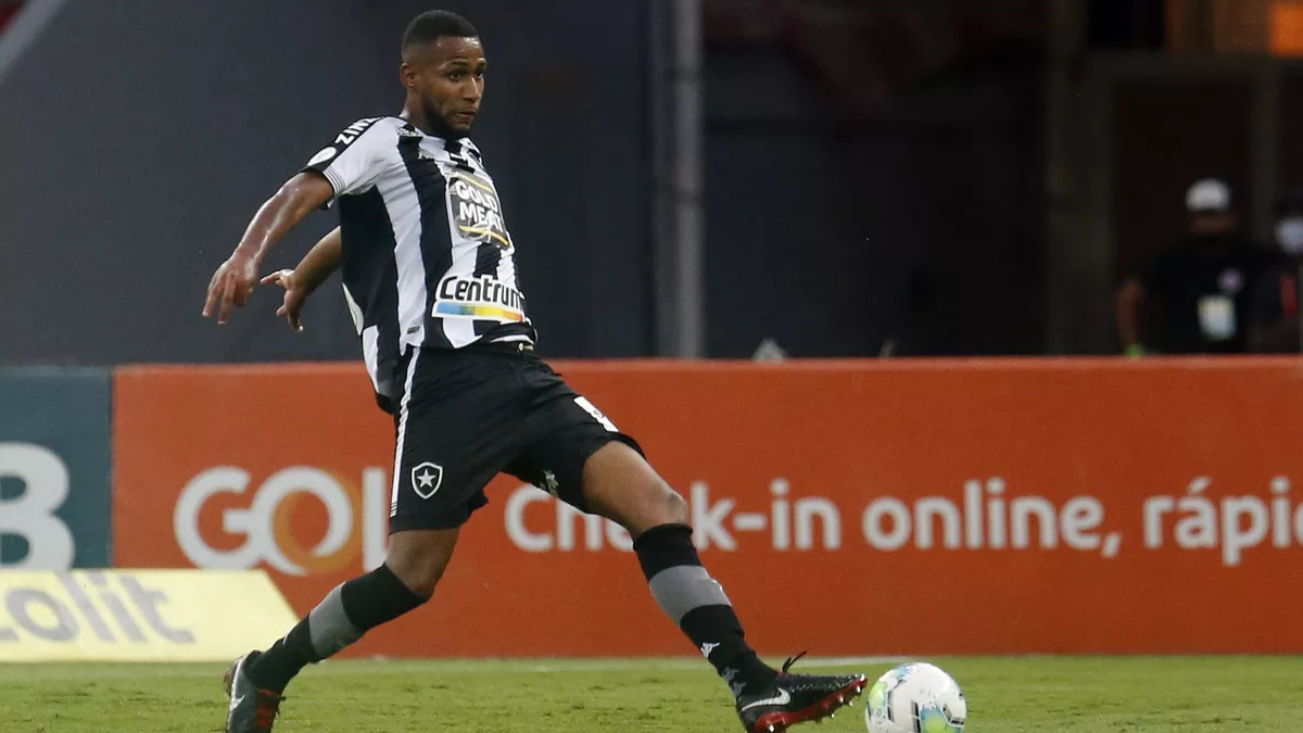 Confiança contrata zagueiro Helerson 1 Zagueiro Helerson, ex-Botafogo, hoje no Confiança