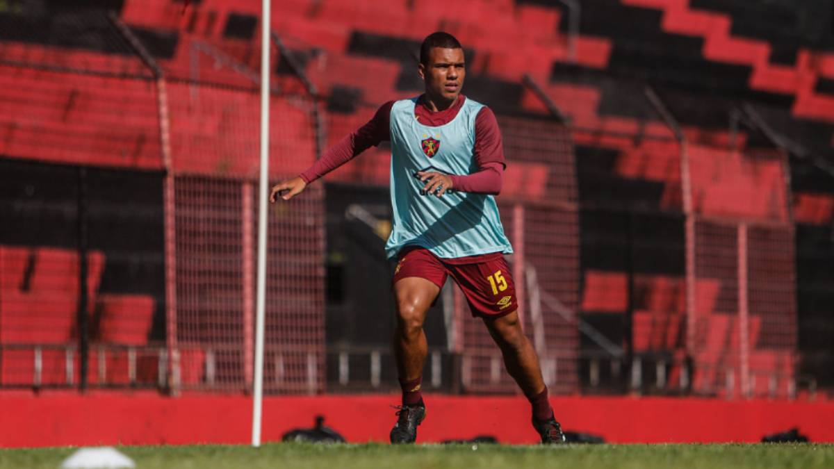 Chegada de Enderson Moreira breca algumas negociações, e futuro de Bruno Matias segue indefinido no Sport