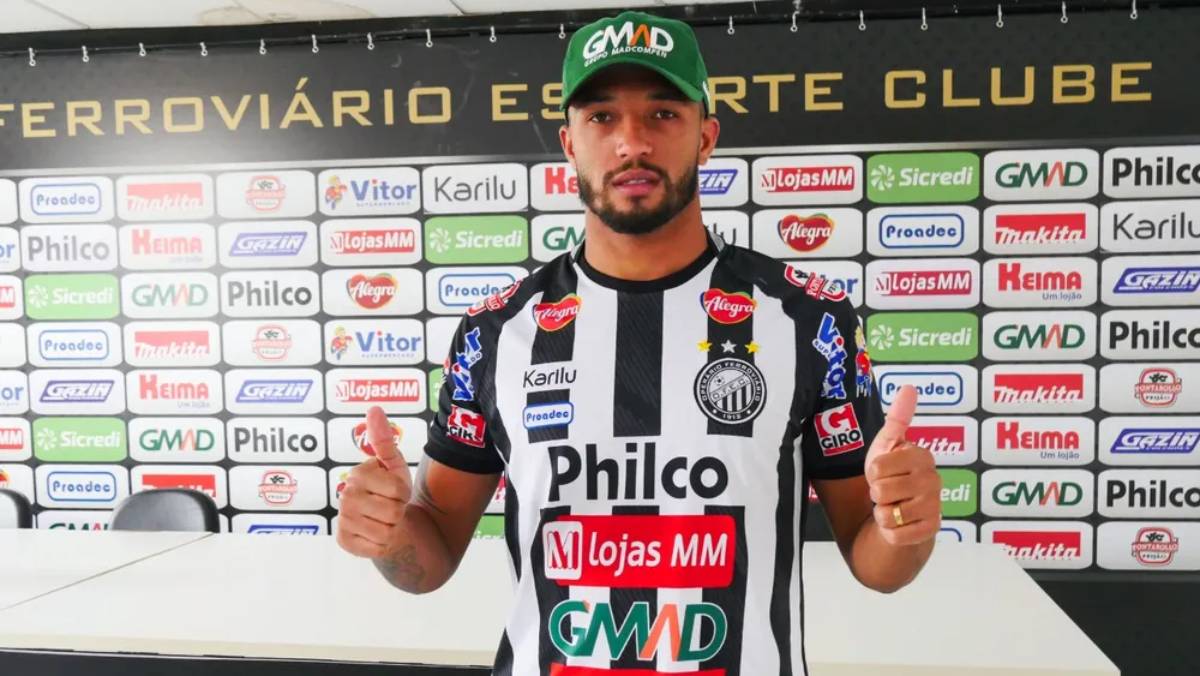 Felipe Garcia celebra chegada ao ABC: “Feliz e motivado”
