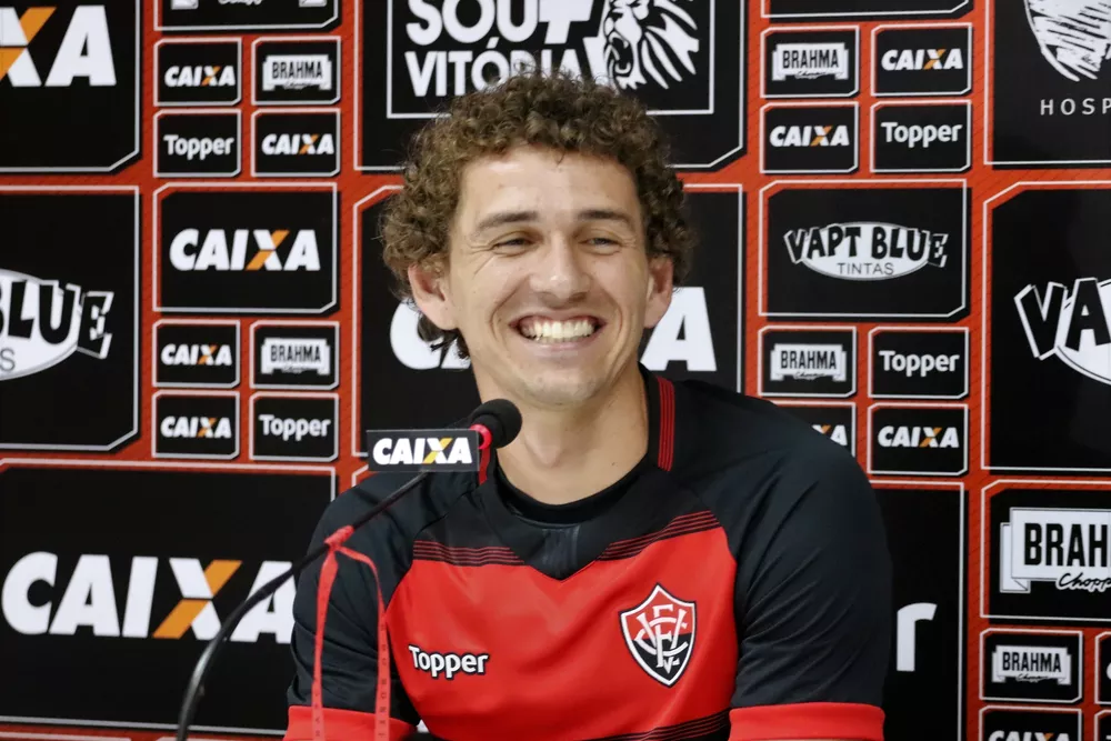 Vitória resolve entraves e fica liberado para registrar reforços 1 Posts
