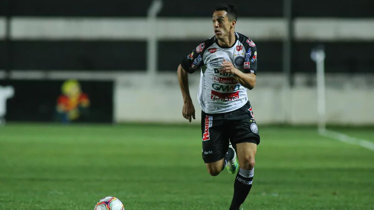 CSA contrata Tomás Bastos, meia ex-Ceará e Operário 1 CSA contrata Tomás Bastos, ex-Operário