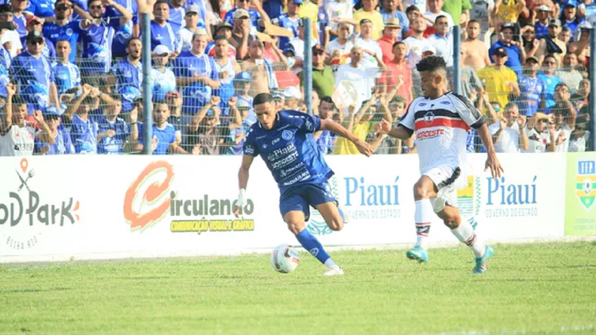 Parnahyba e River-PI empatam pelo Campeonato Piauiense