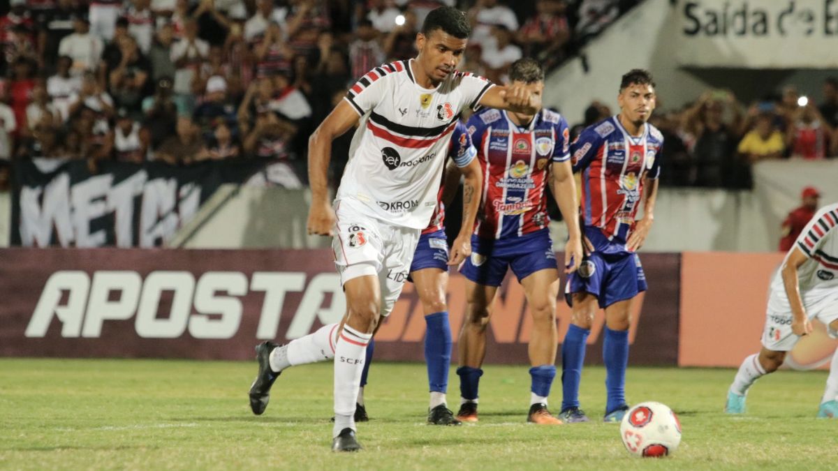 Santa Cruz: Dagson pede para deixar clube; zagueiro é reprovado e deve ser devolvido
