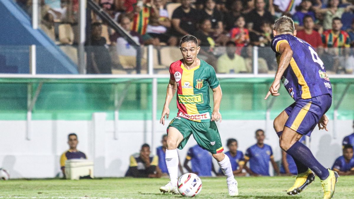 Eloir marca aos 50' do 2º tempo e Sampaio Corrêa estreia com vitória sobre o IAPE no Maranhense 1 Atacante Pimentinha, do Sampaio Corrêa
