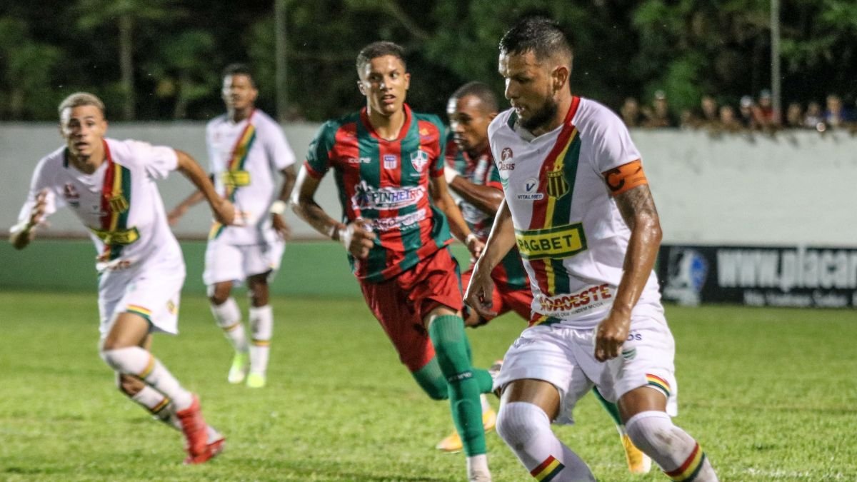 Sampaio Corrêa vence Pinheiro no Maranhense