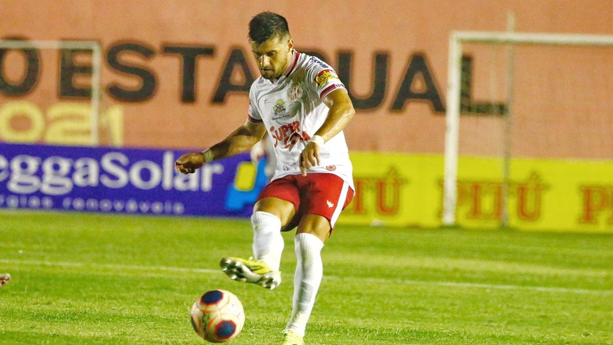 De virada, América-RN vence Alecrim e segue invicto no Potiguar 3 Atacante Ítalo Carvalho, do América-RN, em jogo contra o Alecrim