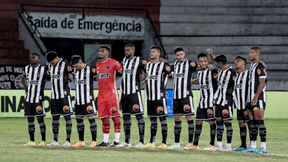 Bahia tenta contratação de zagueiro destaque na base do Botafogo