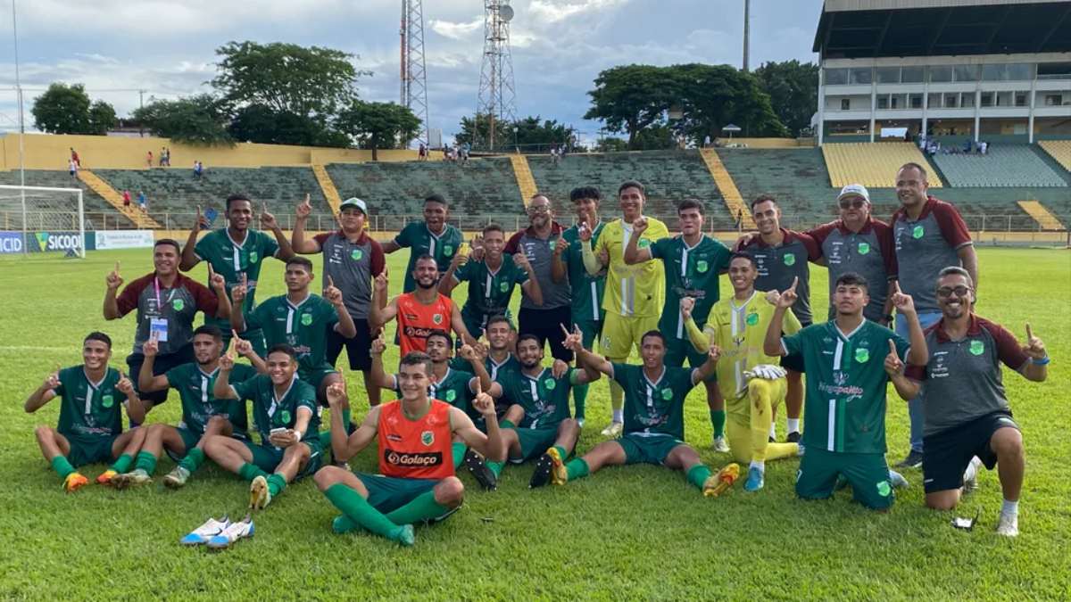 De virada, Floresta bate o Avaí e avança para as oitavas de final da Copinha 1 De virada, Floresta bate o Avaí e avança para as oitavas de final da Copinha