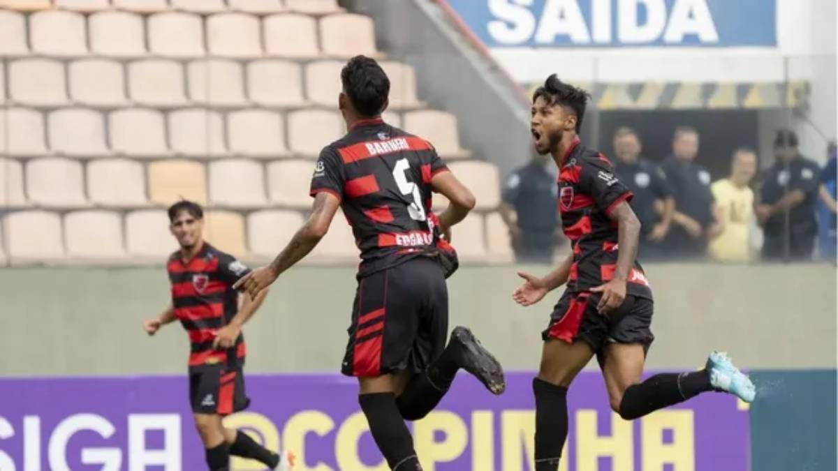 Com muita chuva, Fluminense-PI tropeça diante do Oeste-SP, na estreia da Copinha