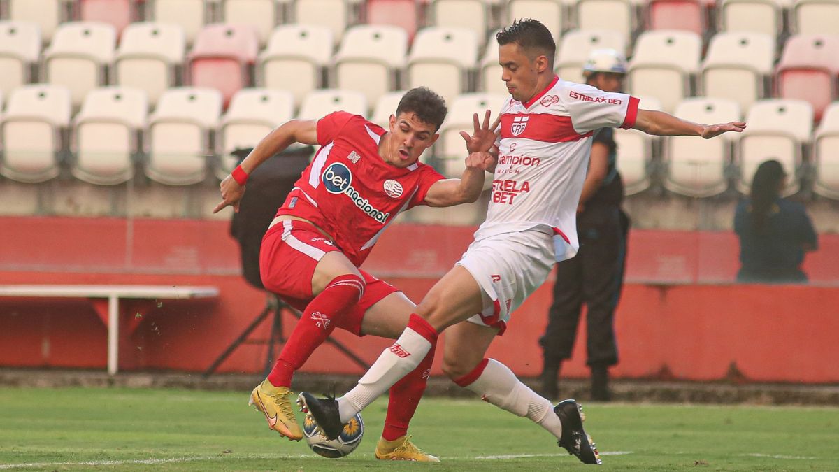 Com gol no fim, Náutico cede empate ao CRB nos Aflitos pela Copa do Nordeste
