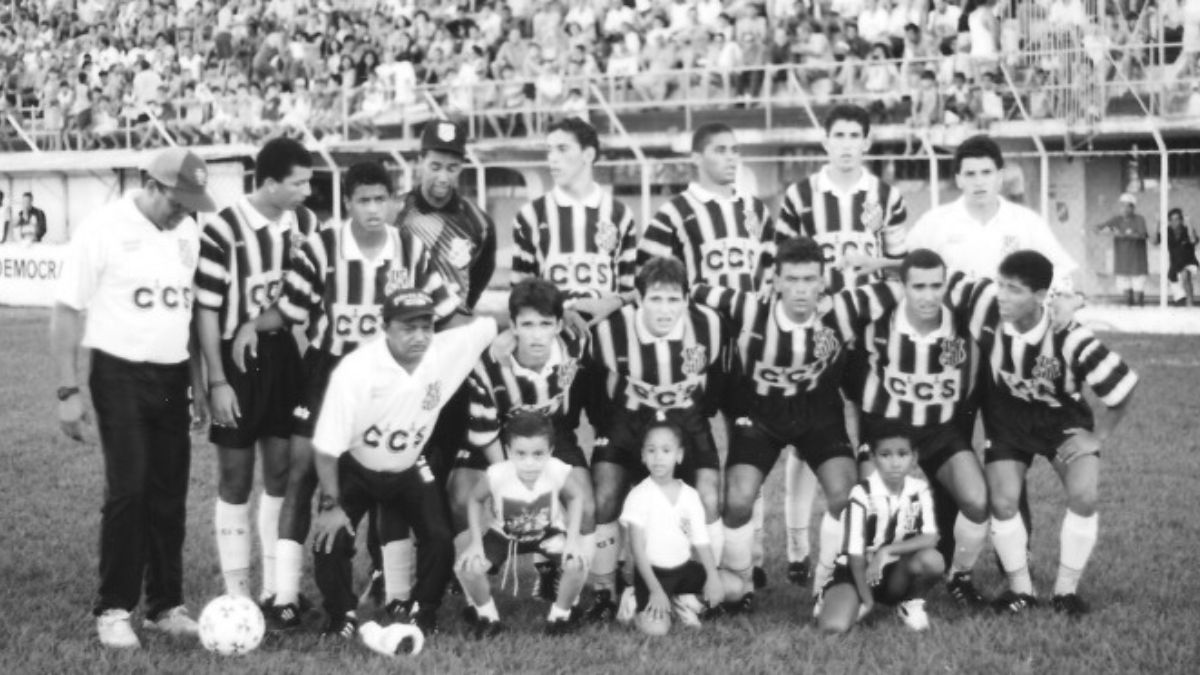 A Pantera Cor-de-Raça: Conheça o Democrata, adversário do Santa Cruz na 1ª fase da Copa do Brasil 2023 3 Democrata 1995