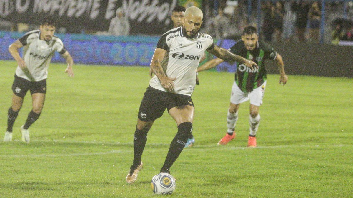 Em jogo com muita chuva, Ceará sobra no 1º tempo e goleia o Fluminense-PI pela Copa do Nordeste