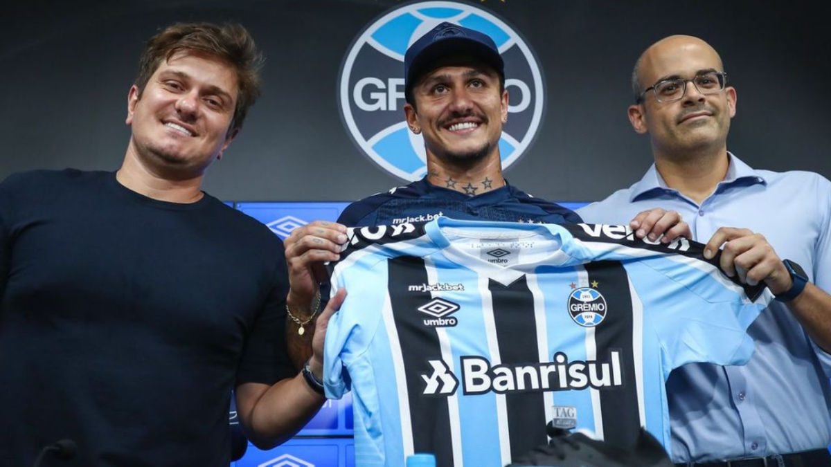 Após sair no BID, Vina, ex-Ceará, deve estrear no Grêmio neste sábado