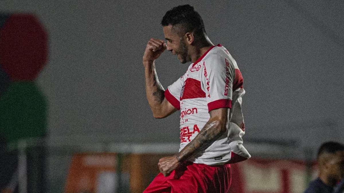 Renato tem bom início de temporada e vive fase artilheira no CRB