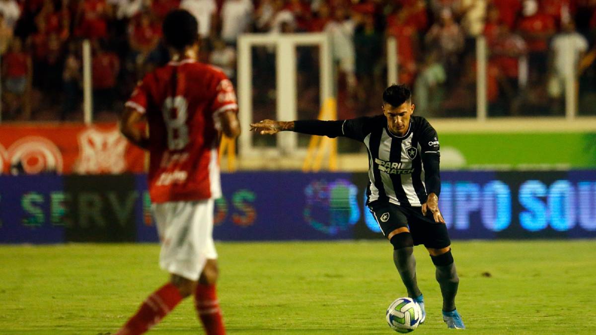 Sergipe sofre gol de empate no último minuto, e acaba eliminado pelo Botafogo na Copa do Brasil