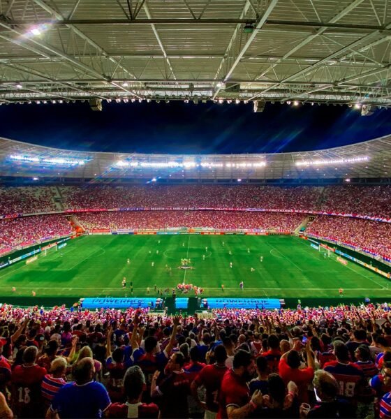 Estádio Castelão, em Fortaleza, com a torcida do Tricolor do Pici - Sul-Americana