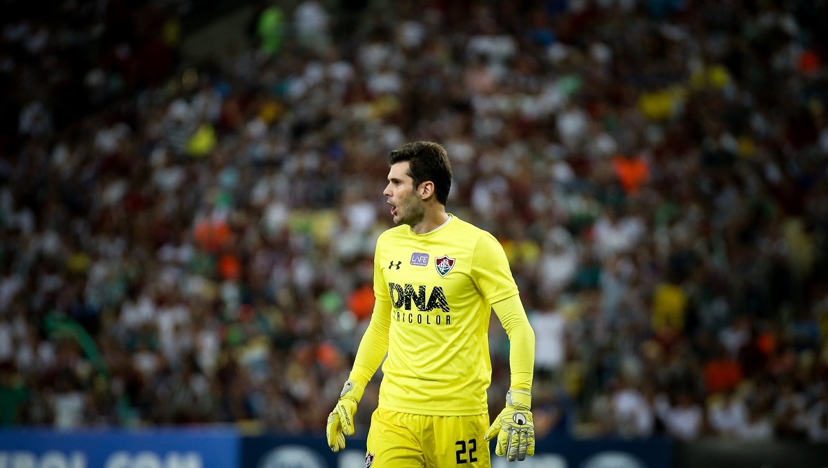 CRB contrata goleiro Júlio César, ex-Fluminense, e atacante Everson