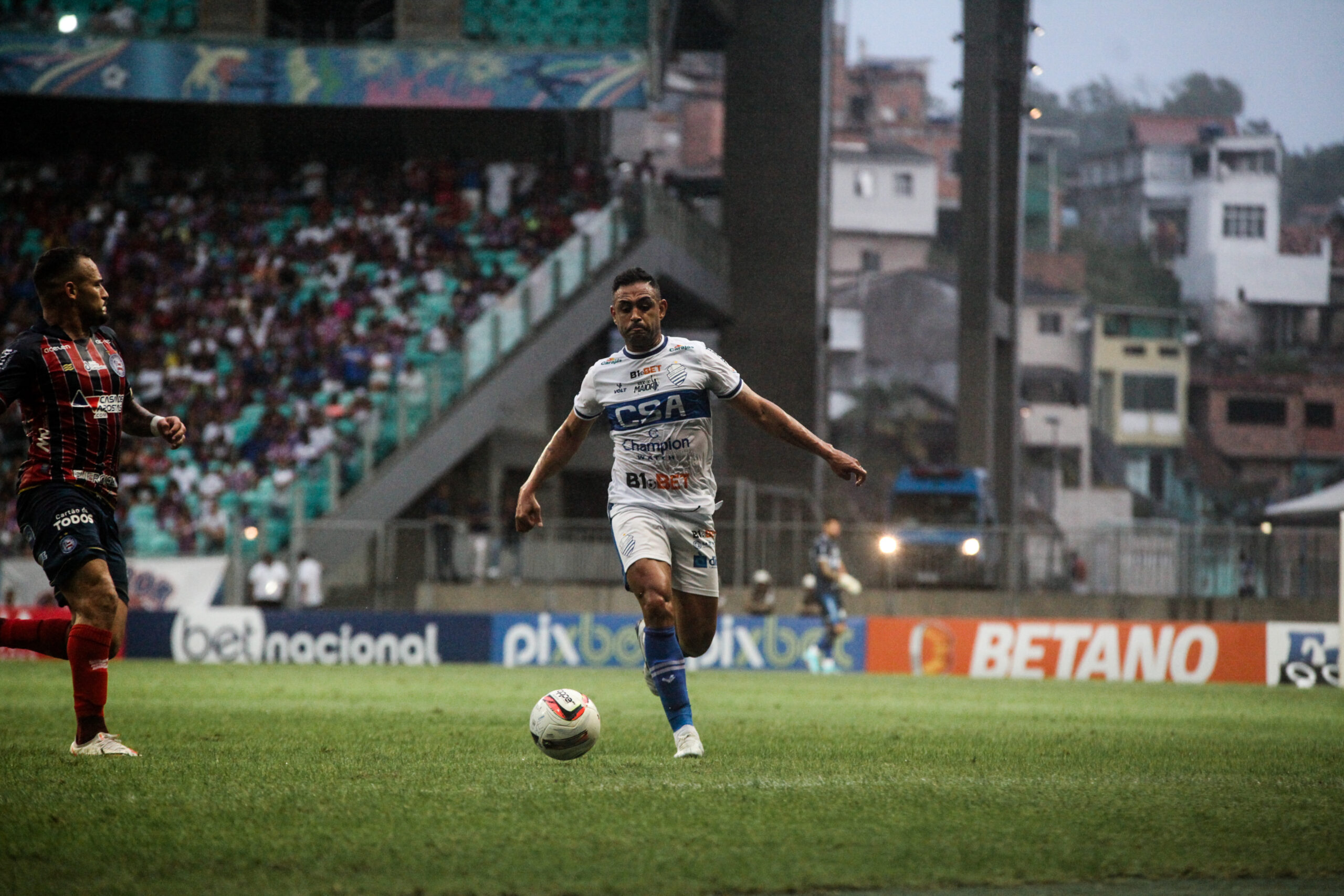 Werley e mais um: Náutico encaminha substitutos na defesa após saída de Paulo Miranda