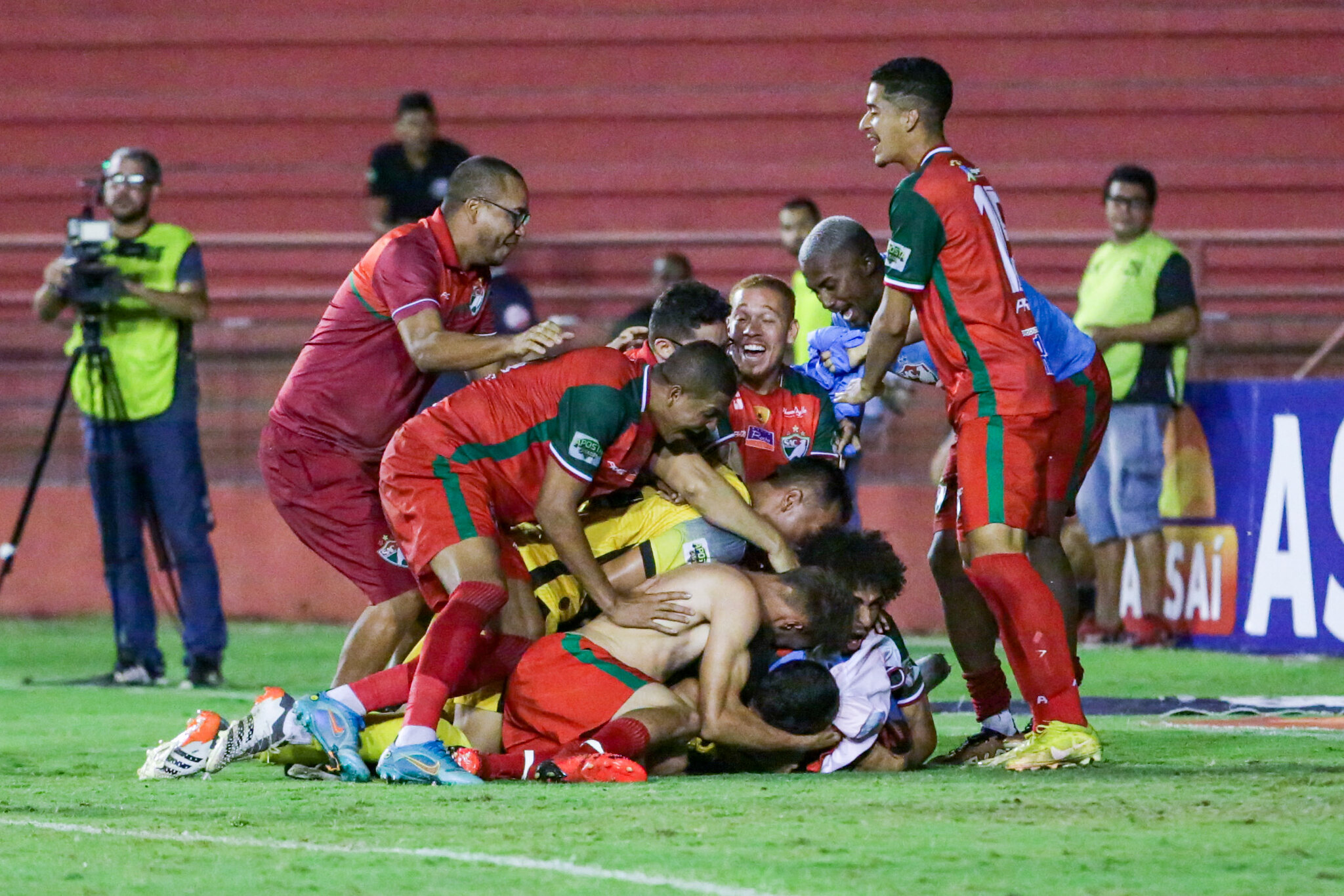 Após 34 pênaltis, o Salgueiro elimina o Náutico e vai à semi do PE pelo 10º ano
