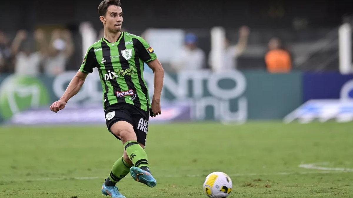Ceará encaminha a contratação do volante Zé Ricardo, ex-América-MG