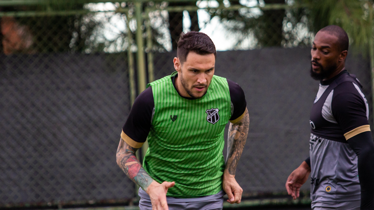 Ceará perde zagueiro titular para jogo contra o ABC