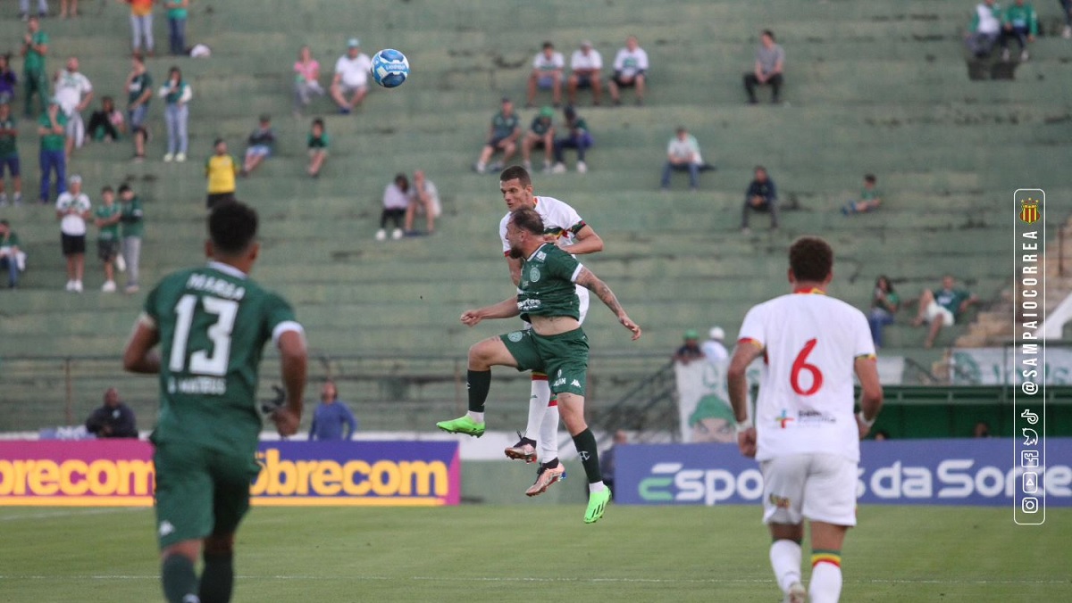 Sampaio Corrêa perde para o Guarani e volta a ficar perto do Z-4 da Série B