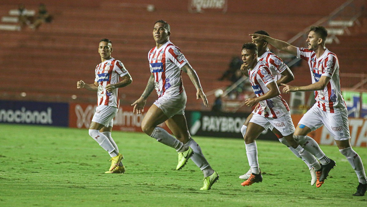 Náutico vira sobre o São José-RS e conquista primeira vitória na Série C