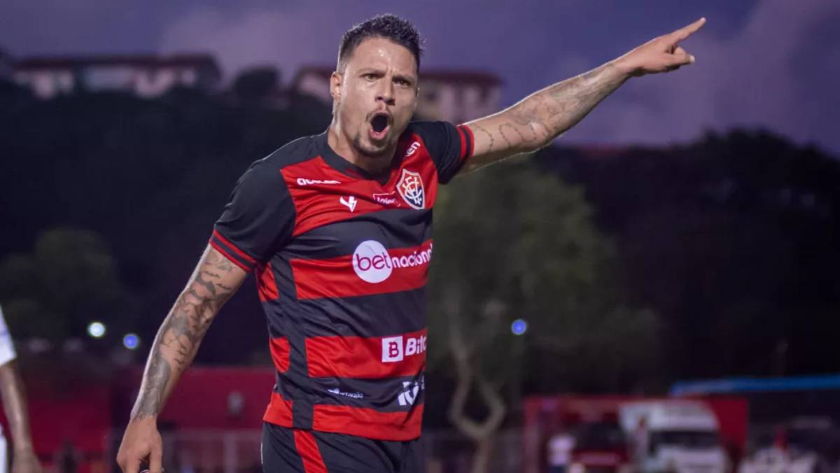 Vitória anuncia rescisão amigável com Rafinha; destino deve ser o América-RN