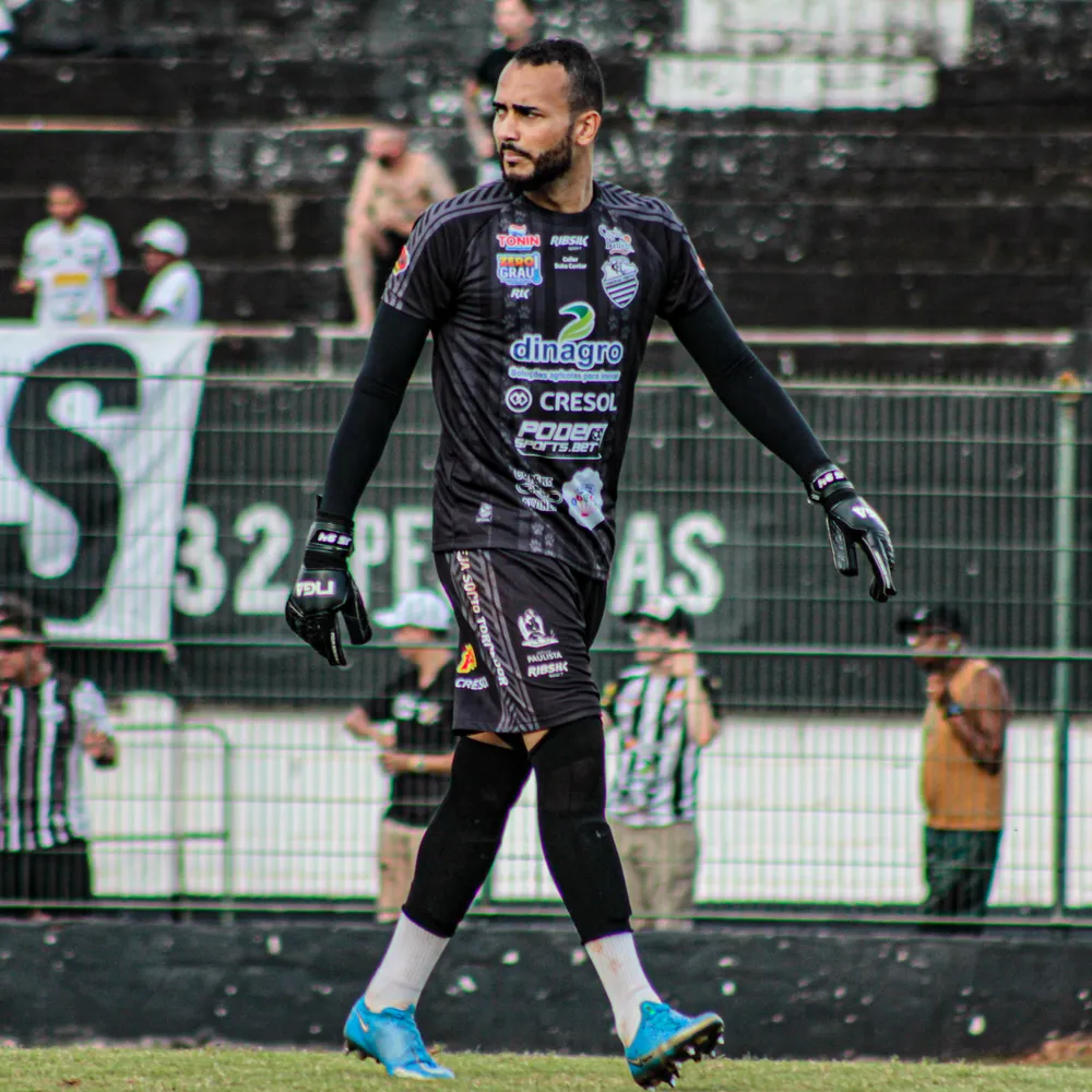 Confiança anuncia novo goleiro para a Série C do Campeonato Brasileiro 2023