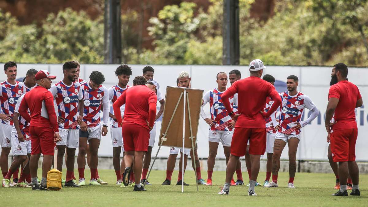 Guia da Série C para nordestinos: veja um raio-x sobre o sete clubes da Região na competição 8 Náutico_Treino_2023