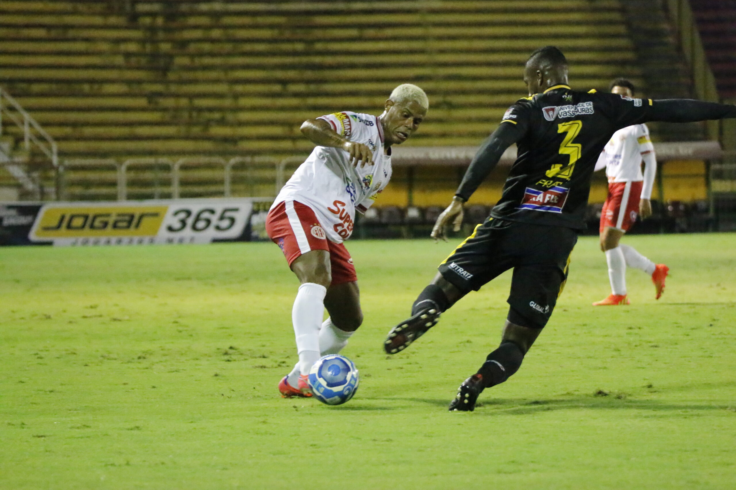 Santa Cruz aguarda rescisão de Iago Silva com o América-RN para anunciar atacante