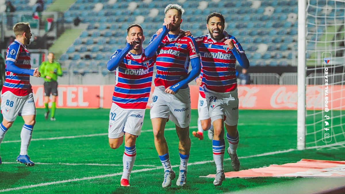 Crispim celebra gol contra o Palestino e projeta jogo difícil para o Fortaleza ante o Flamengo