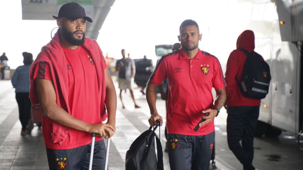 Com retorno de Ewerthon, Sport embarca para enfrentar a Ponte Preta, pela Série B