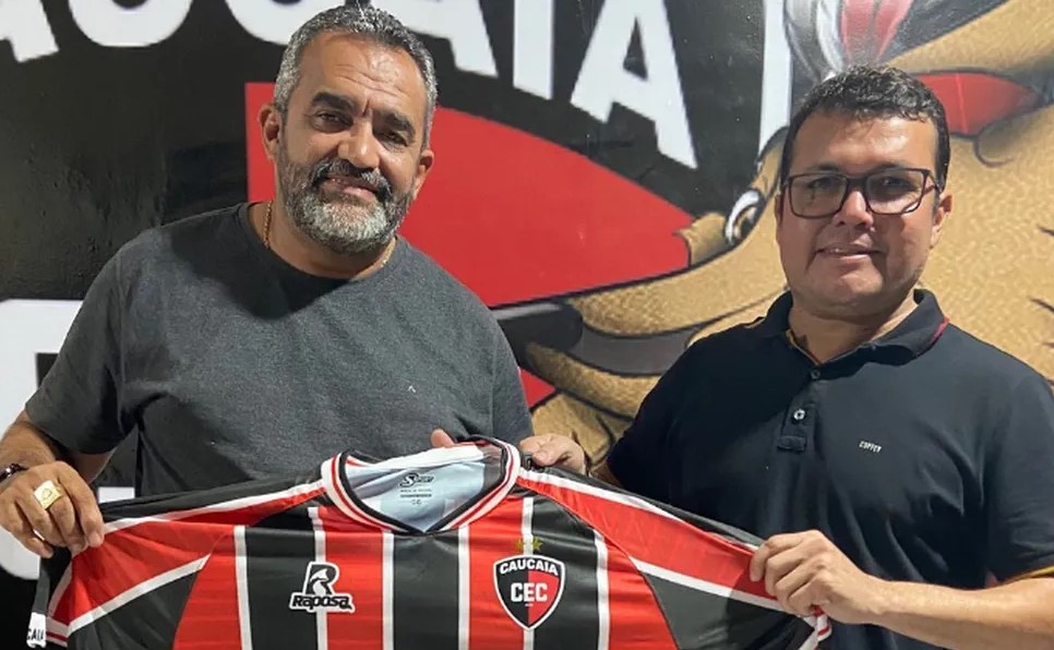 Após demissão de Roberto Carlos, Caucaia anuncia Lamar Lima como novo treinador