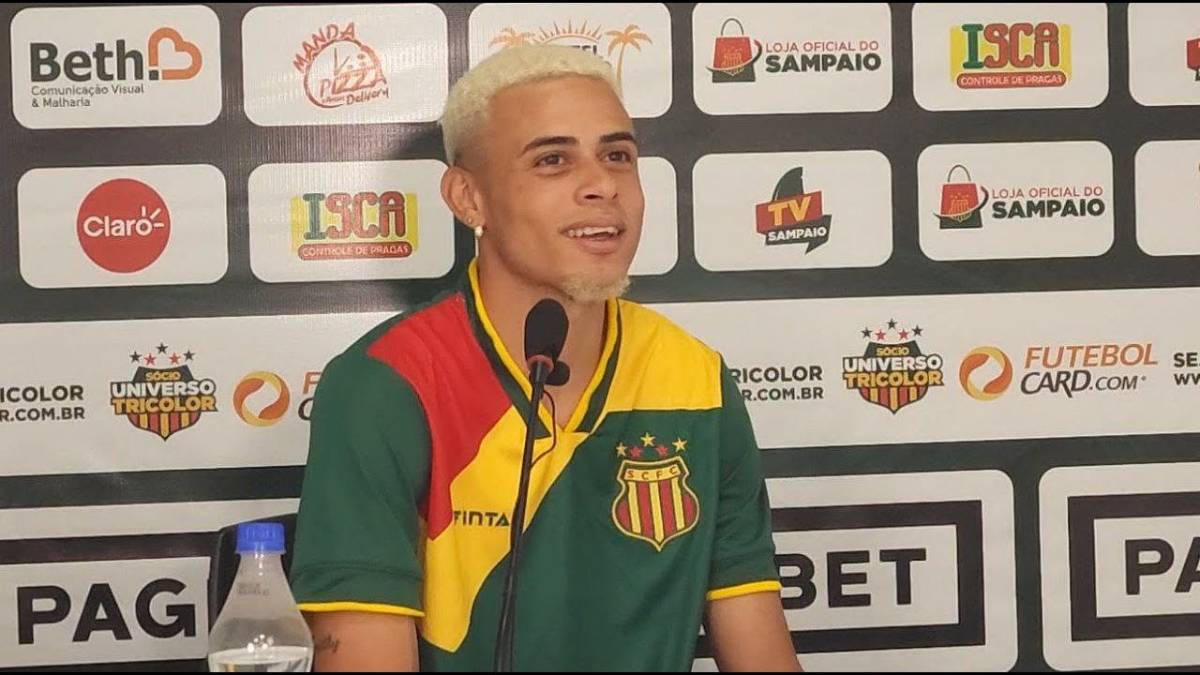 Com cirurgia descartada, Matheus Martins vira opção no Sampaio Corrêa para duelo contra o Ceará