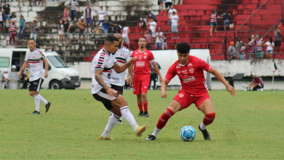 Queda livre: De virtualmente classificado, Santa Cruz passa a ter menos de 25% de chance de avançar na Série D; entenda 1 Santa Cruz empatou com o Potiguar de Mossoró