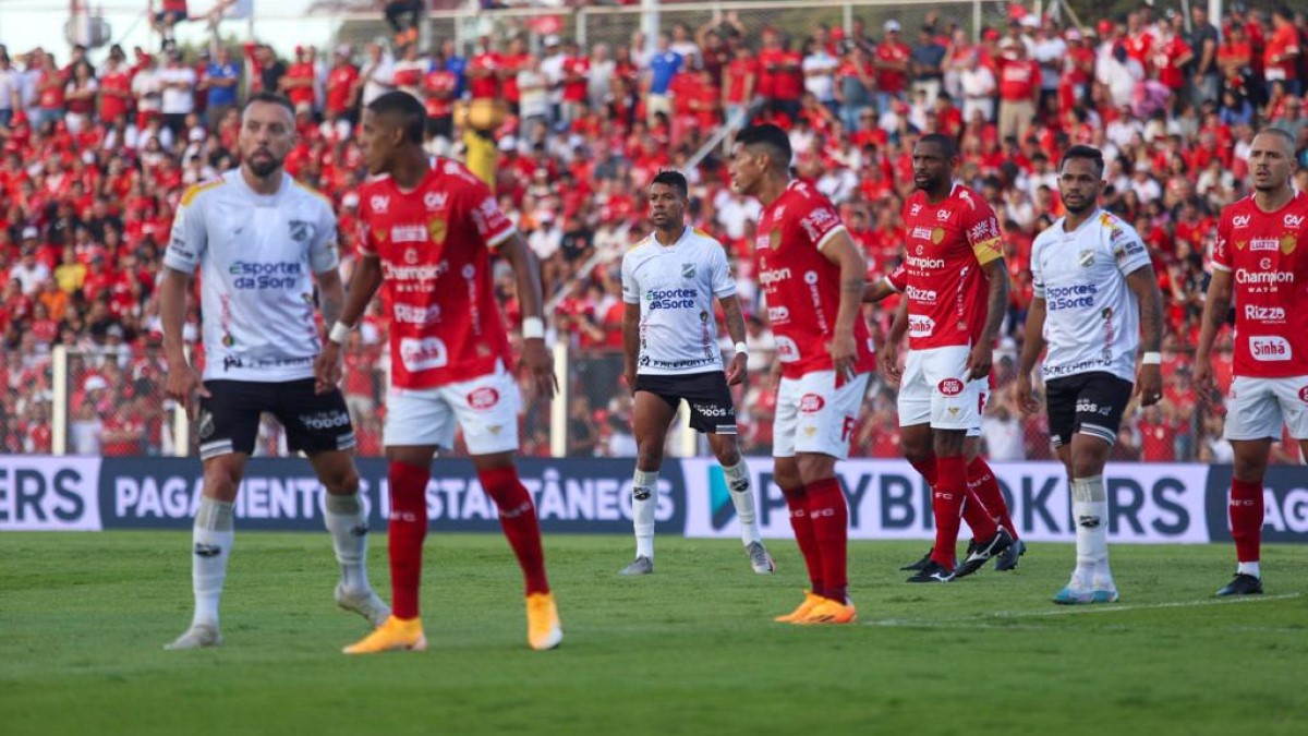 Vila Nova e Remo ficam no empate sem gols no primeiro jogo da