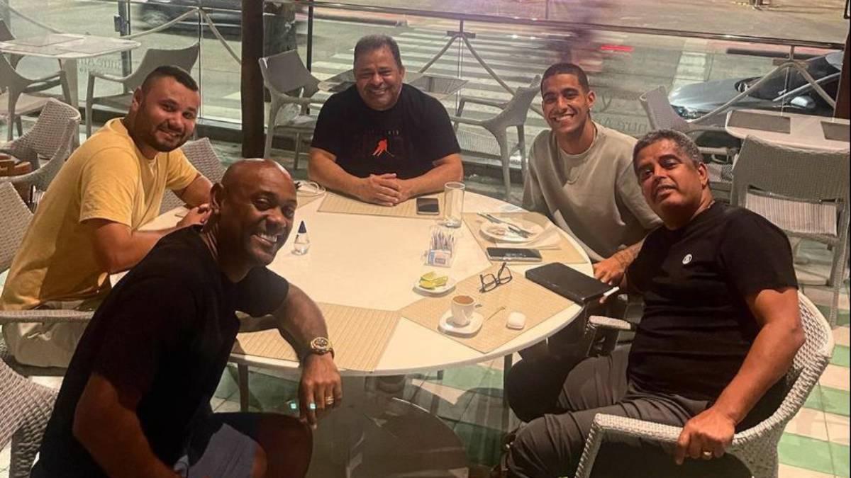 Michel Lima janta com Vagner Love no Recife e aguarda anúncio oficial do Sport
