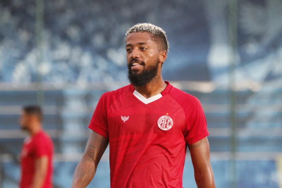 Náutico anuncia a contratação do lateral-esquerdo Luiz Paulo, ex-América-RN e CRB
