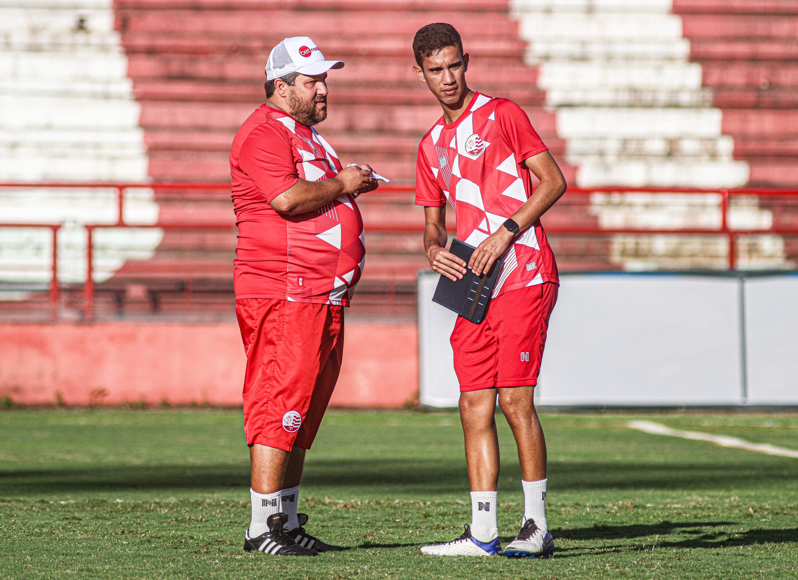 Marchiori minimiza jejum de Jeam no Náutico, elogia atacante e também pede calma com Ribamar