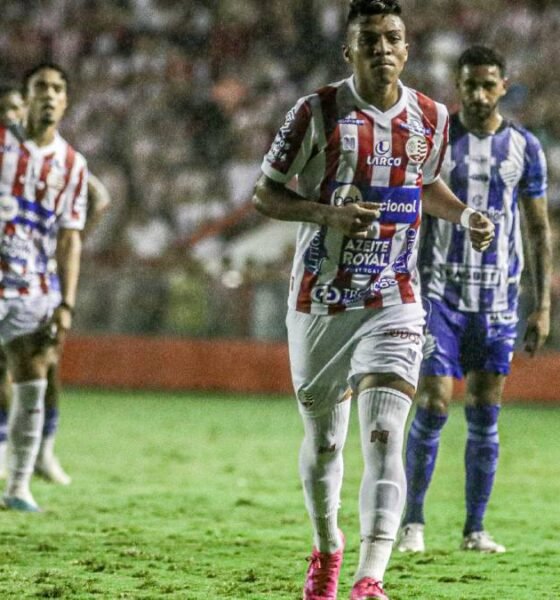 Acordo com Sampaio Corrêa "mela" e Alisson Santos fica no Vitória para o restante da Série B - Alisson Santos_Náutico_2023