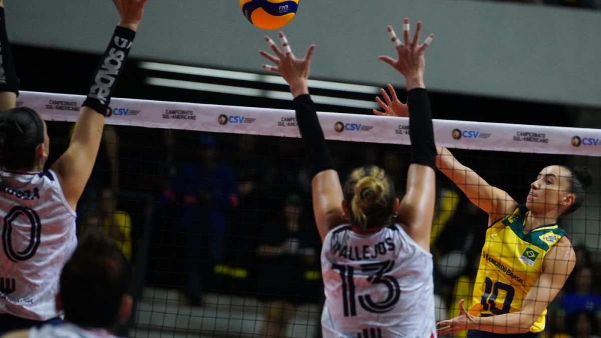 Seleção Feminina de Vôlei: Atletas destacam evolução antes de encarar Argentina e contam com apoio da torcida no Geraldão 1 Gabi Guimarães, ponteira da Seleção Feminina de Vôlei
