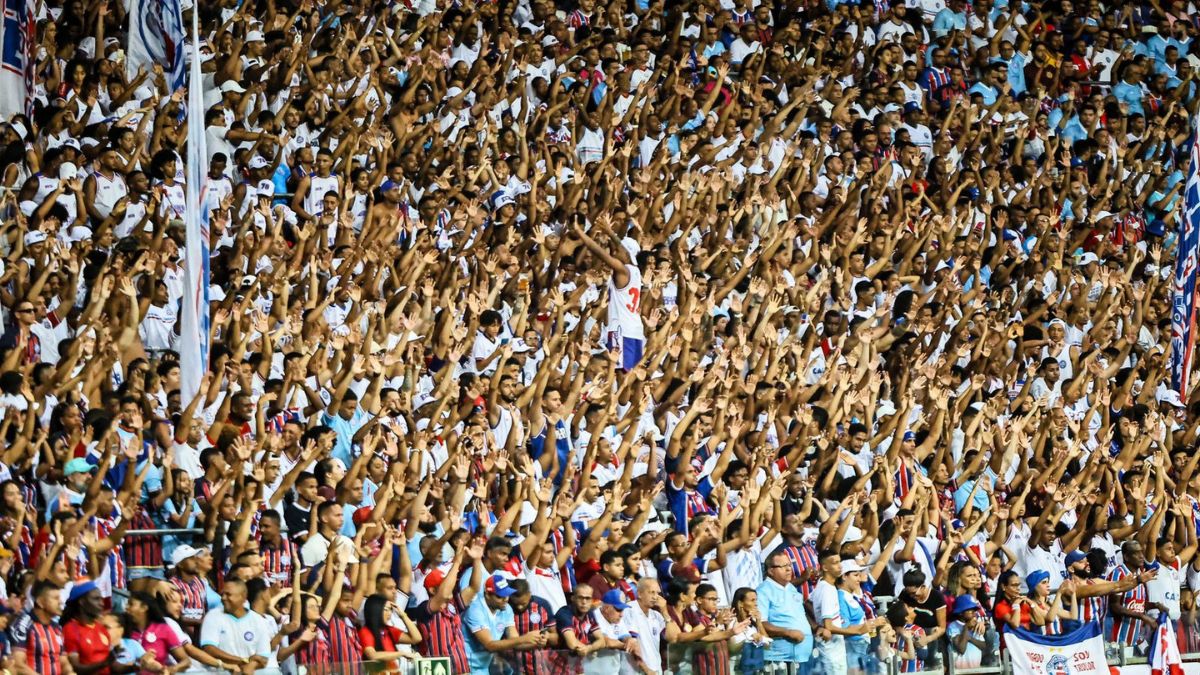 Torcida do Bahia em jogo contra o América-MG na Fonte Nova