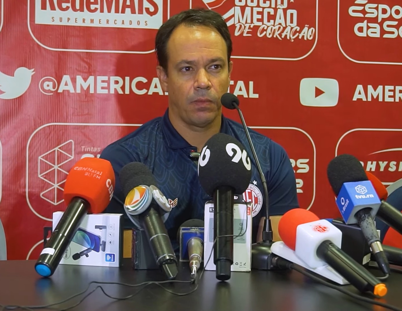 Dado Cavalcanti diz que mudança fez  América-RN crescer na partida e exalta “ambiente bom” da equipe