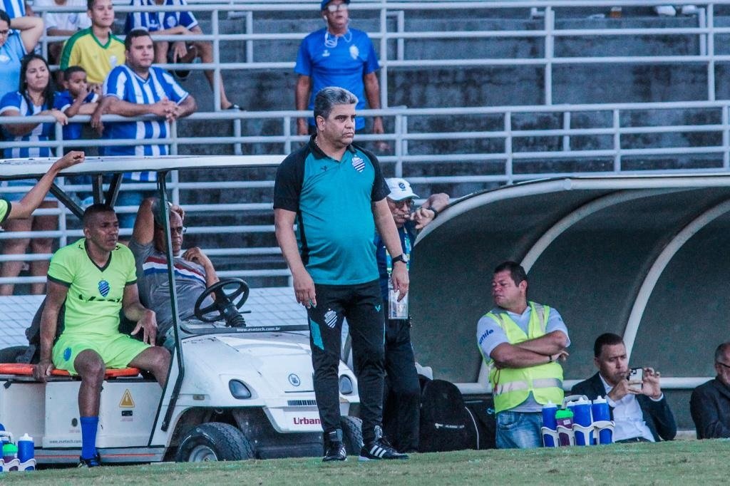 Marcelo Cabo é treinador do CSA. Foto: Morgana Oliveira | CSA
