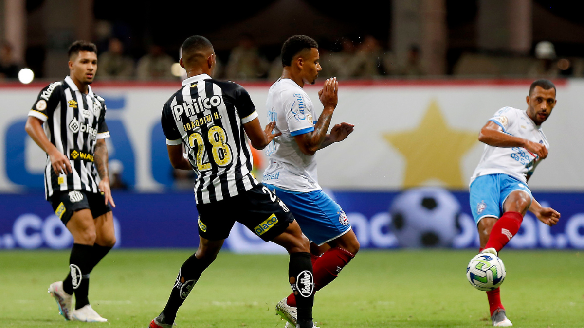 Bahia sai na frente, mas leva virada do Santos e tropeça em confronto direto contra o Z-4