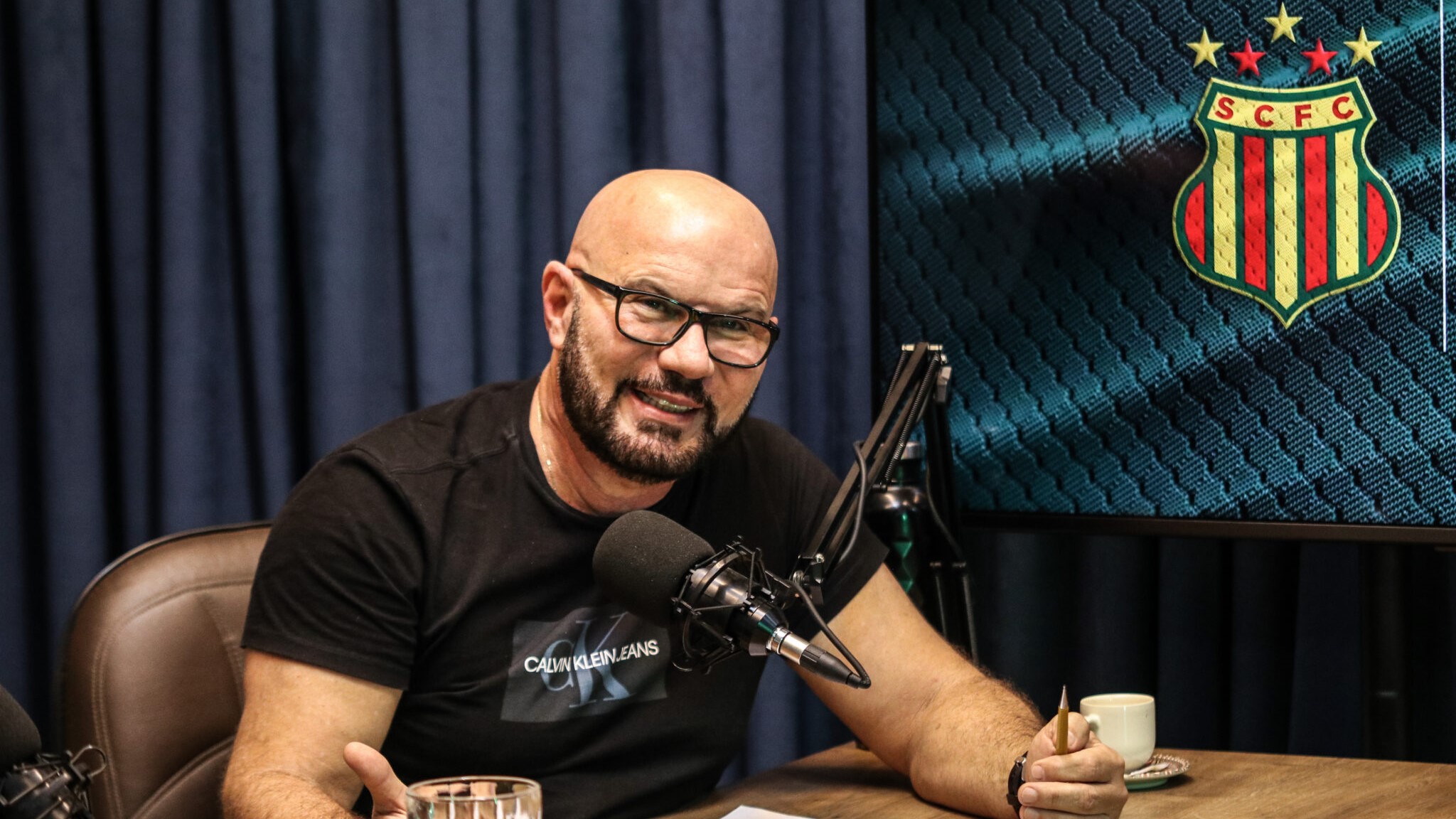 Presidente do Sampaio Corrêa revela ter acertado com Negueba antes de atacante fechar com Ceará