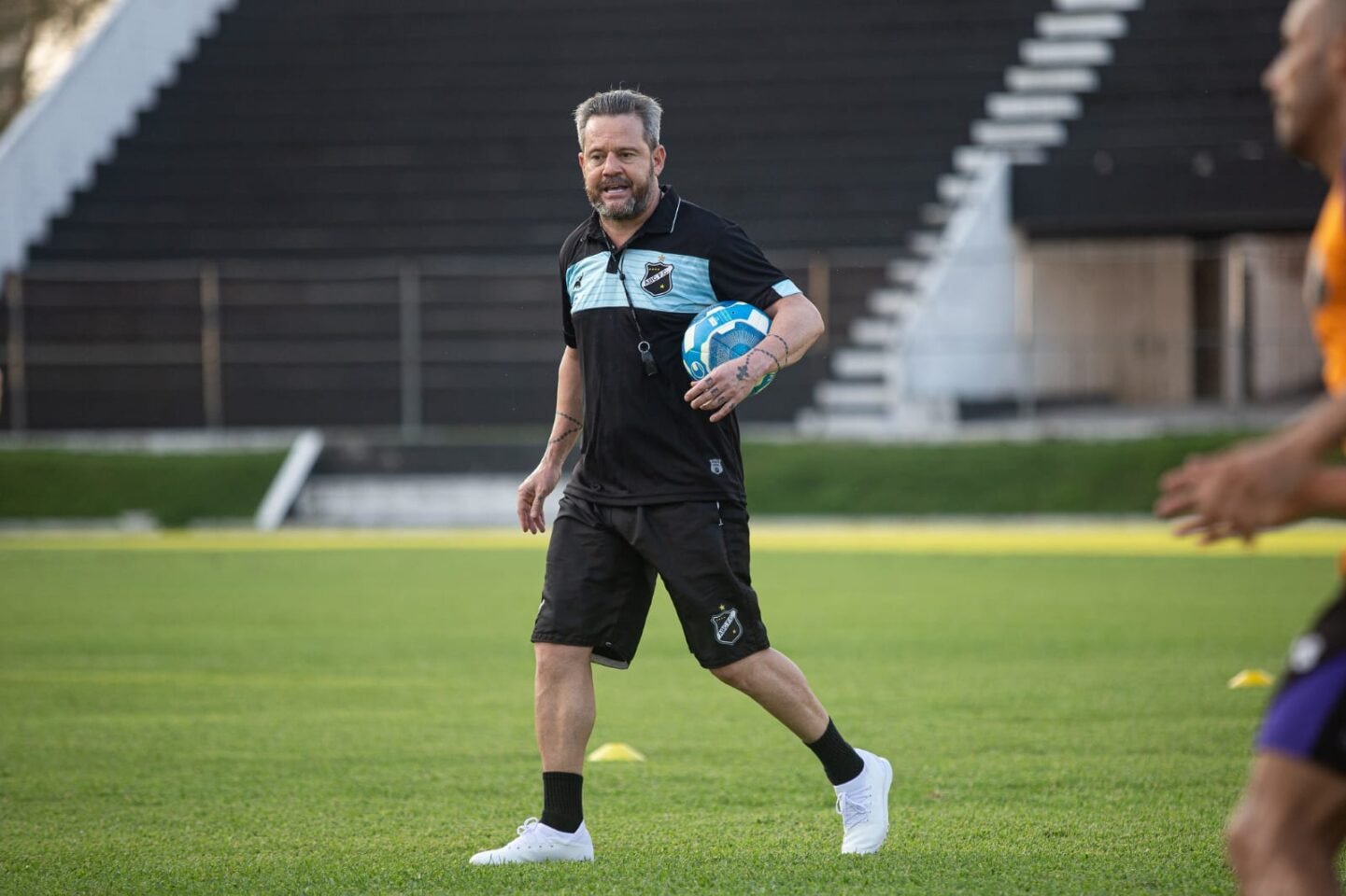 Argel Fuchs é treinador do ABC. Foto: Rennê Carvalho/ABC F.C.