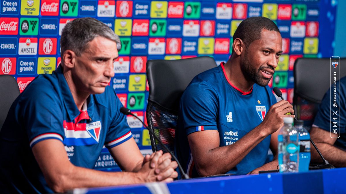 Capitão, Tinga relembra história no Fortaleza antes de decisão e enaltece importância de Vojvoda: "Mudou nosso patamar" 1 Tinga e Vojvoda concedem entrevista coletiva antes de jogo entre Fortaleza x LDU